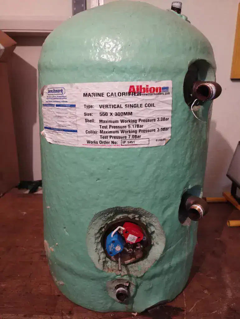 Used Albion Vertical 30 litre Single Coil Calorifier with Immersion Heater