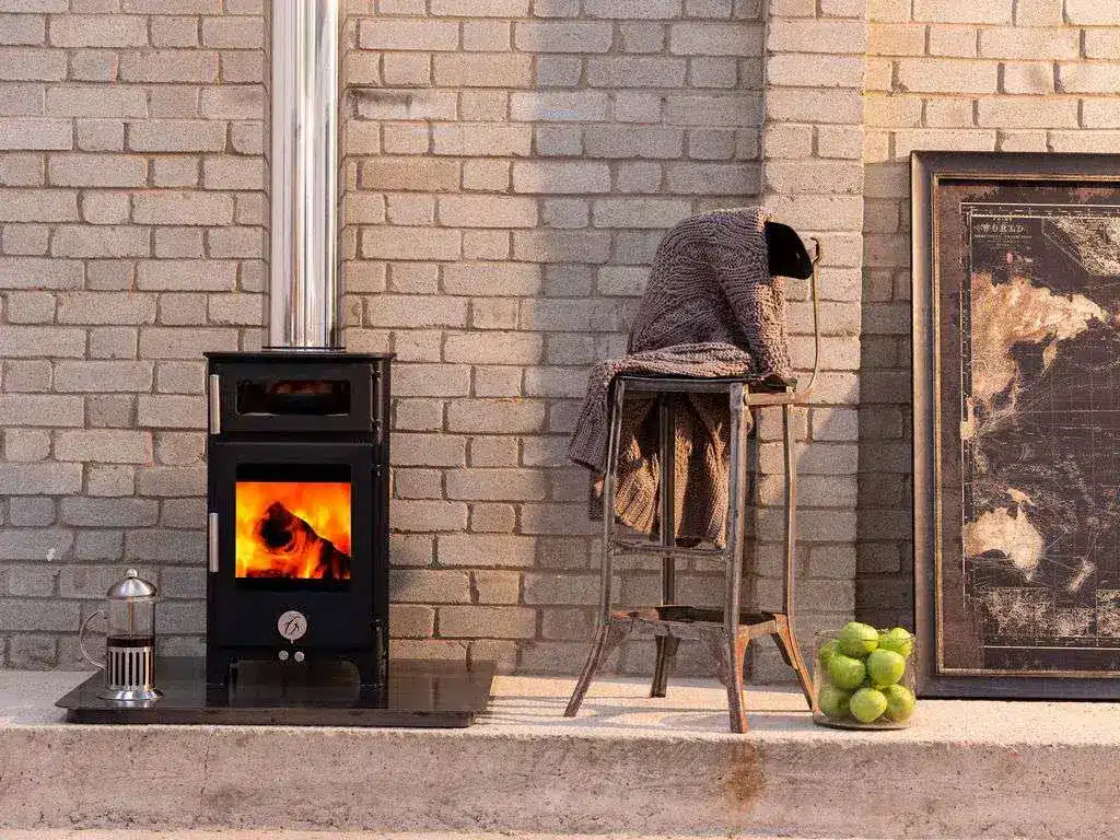 Hungry Penguin Boat Stove with Stainless Steel Twin Wall Flue